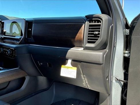 New 2026 Chevrolet Silverado 1500 High Country AWD/4WD image 26