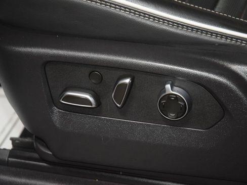 Used 2024 GMC Sierra 2500 AT4X AWD/4WD image 44