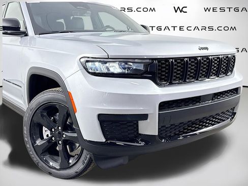 New 2025 Jeep Grand Cherokee L Laredo image 51