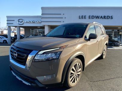 Used 2024 Nissan Pathfinder Platinum