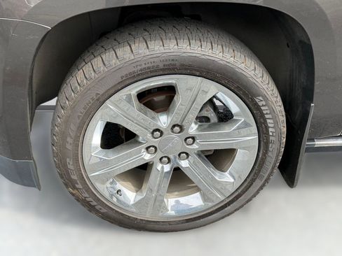 Used 2019 GMC Yukon Denali w/ Denali Ultimate Package AWD/4WD image 8