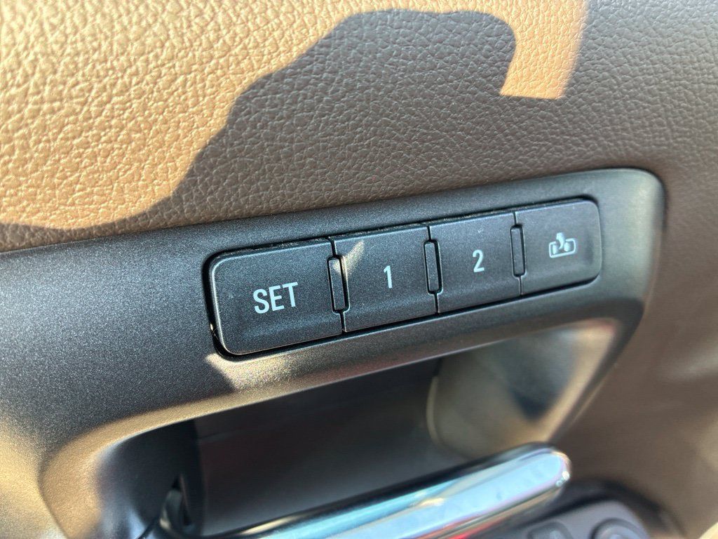Used 2018 GMC Sierra 1500 SLT w/ Texas SLT Premium Package RWD image 9