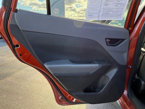 Used 2024 Subaru Crosstrek 2.0i Premium image 30