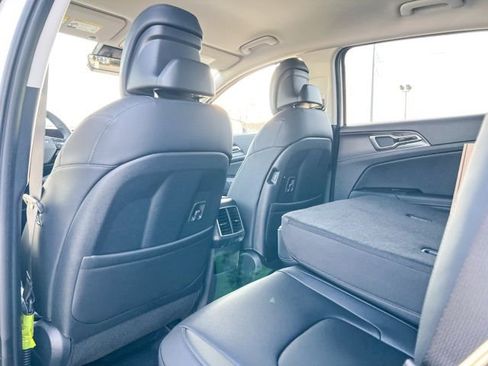 New 2026 Kia Sportage EX AWD/4WD image 11