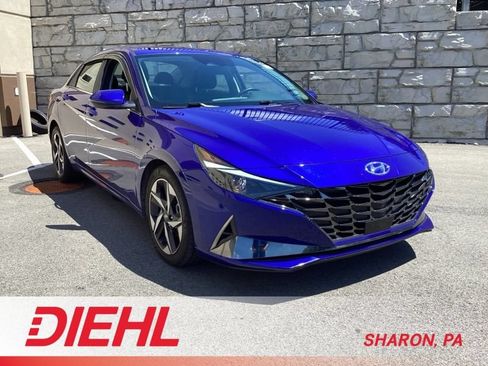 Used 2021 Hyundai Elantra SEL w/ Convenience + Premium Package FWD image 1