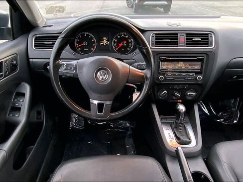 Used 2012 Volkswagen Jetta SE image 5