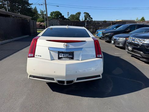 Used 2011 Cadillac CTS Premium RWD image 5