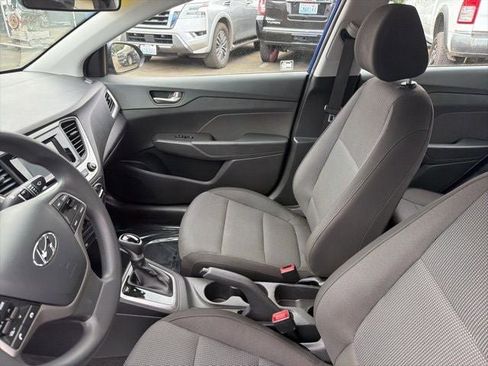 Used 2021 Hyundai Accent SE FWD image 11