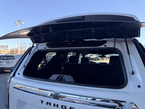 Used 2022 Chevrolet Tahoe LT w/ Luxury Package image 44