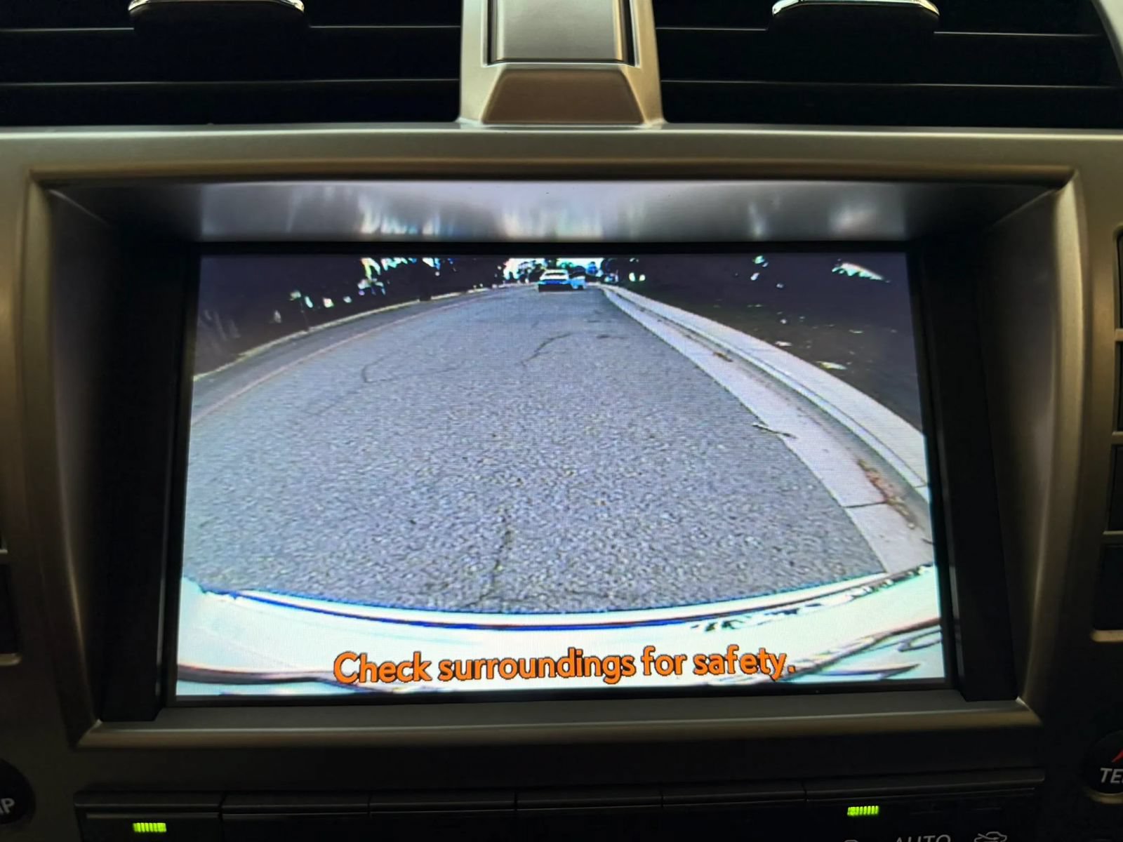 Used 2013 Lexus GX 460 w/ Convenience Pkg AWD/4WD image 35