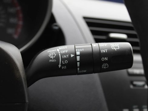 Used 2013 MAZDA MAZDA3 Touring image 24