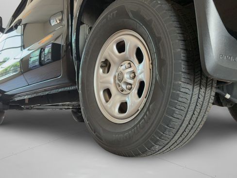 Used 2022 Nissan Frontier S w/ Technology Package AWD/4WD image 44