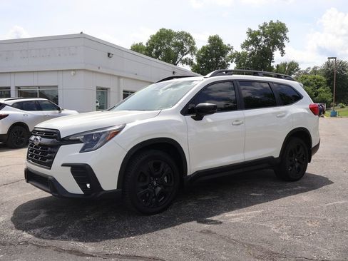 Used 2024 Subaru Ascent Onyx Edition AWD/4WD image 3