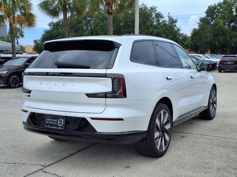 Certified 2025 Volvo EX90 Ultra AWD/4WD image 7