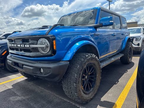 Used 2024 Ford Bronco Outer Banks AWD/4WD image 1