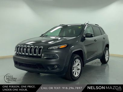 Used 2017 Jeep Cherokee Latitude w/ Safety/Convenience Group