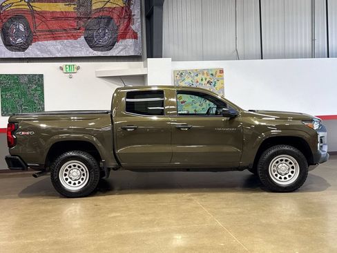Used 2023 Chevrolet Colorado W/T w/ WT Convenience Package II AWD/4WD image 3