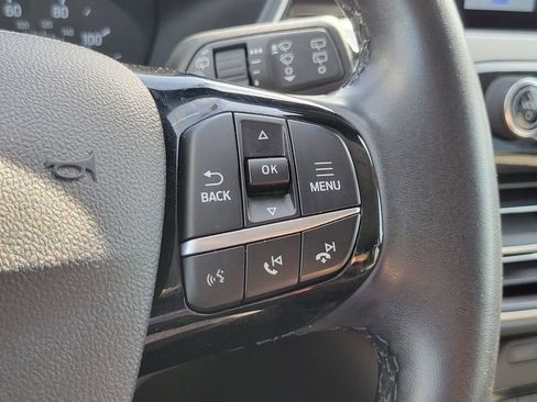 Certified 2022 Ford Escape SE w/ Cold Weather Package AWD/4WD image 15