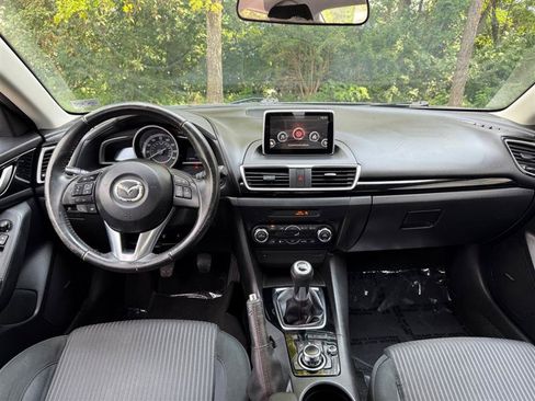 Used 2014 MAZDA MAZDA3 i Touring w/ Technology Package FWD image 33