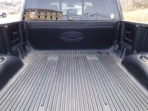 Used 2016 Ford F150 XLT w/ Equipment Group 302A Luxury image 9