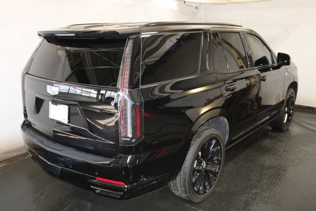 Used 2026 Cadillac Escalade Platinum Sport w/ LPO, ONYX Package AWD/4WD image 4