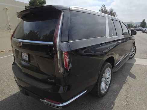Used 2023 Cadillac Escalade ESV Luxury RWD image 5