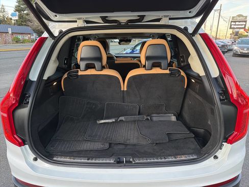 Used 2016 Volvo XC90 T6 Momentum image 6