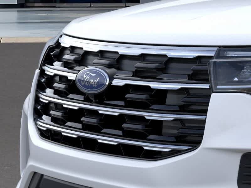 Used 2026 Ford Explorer Active RWD image 18
