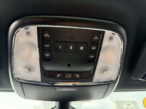 Used 2019 Jeep Grand Cherokee Limited X AWD/4WD image 31