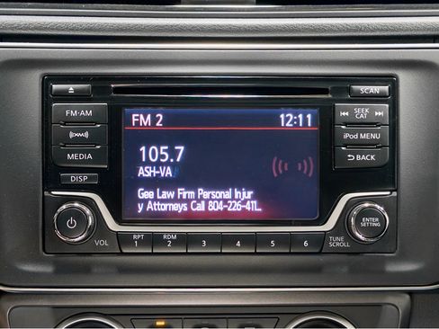 Used 2018 Nissan Leaf S image 11