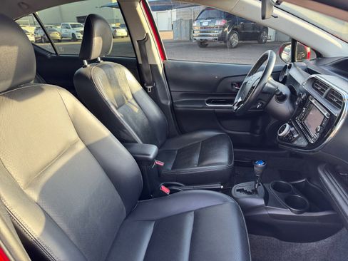 Used 2018 Toyota Prius C Four w/ Carpet Mat Package image 28