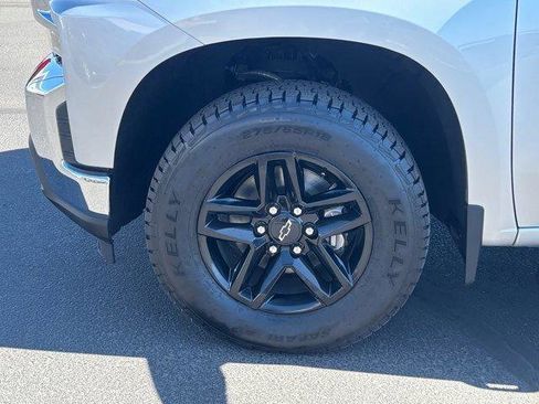Used 2021 Chevrolet Silverado 1500 LT image 10