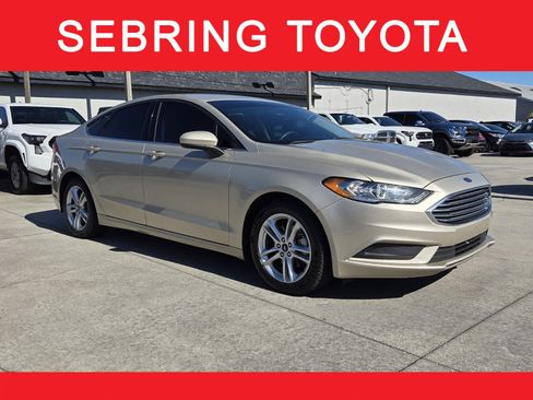 Used 2018 Ford Fusion SE w/ Fusion SE Technology Package image 1