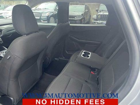 Used 2024 Ford Escape Active AWD/4WD image 3