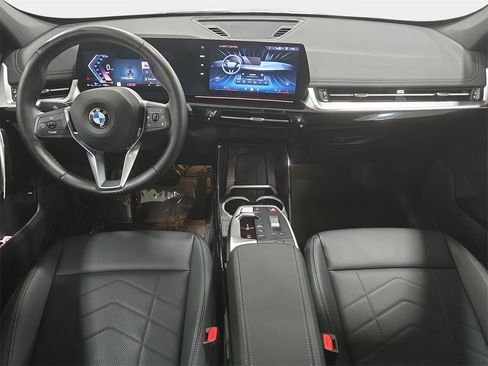 Used 2025 BMW X1 xDrive28i w/ Convenience Package image 9