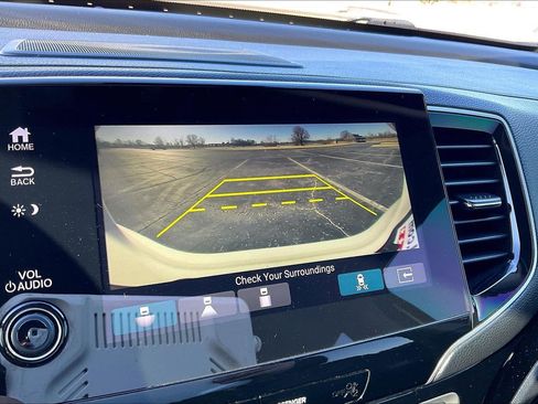 Used 2019 Honda Pilot Touring image 26