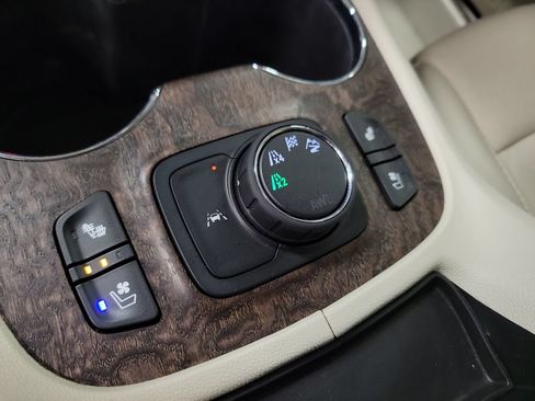 Used 2023 GMC Acadia Denali AWD/4WD image 14
