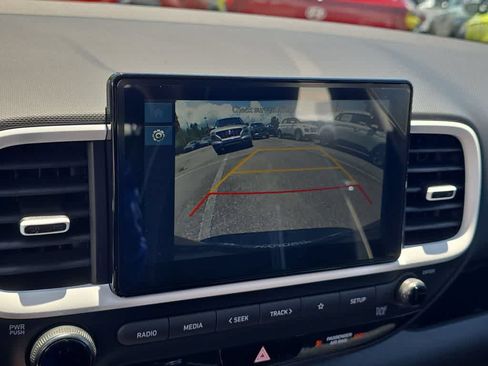 New 2026 Hyundai Venue SEL FWD image 31