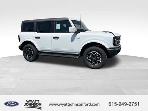 New 2026 Ford Bronco Outer Banks AWD/4WD image 2
