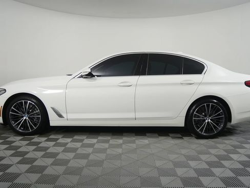 Used 2023 BMW 530i w/ Premium Package RWD image 6
