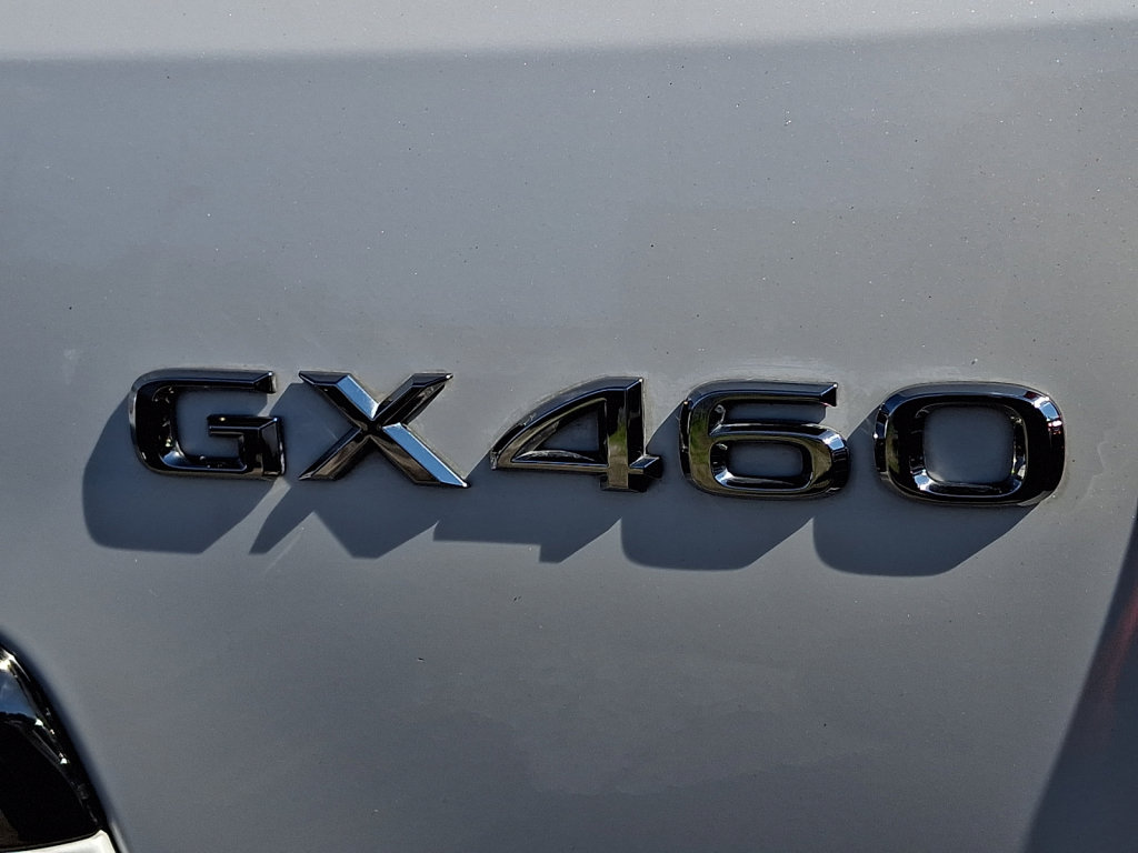 Used 2022 Lexus GX 460 w/ Black Line Special Edition AWD/4WD image 15