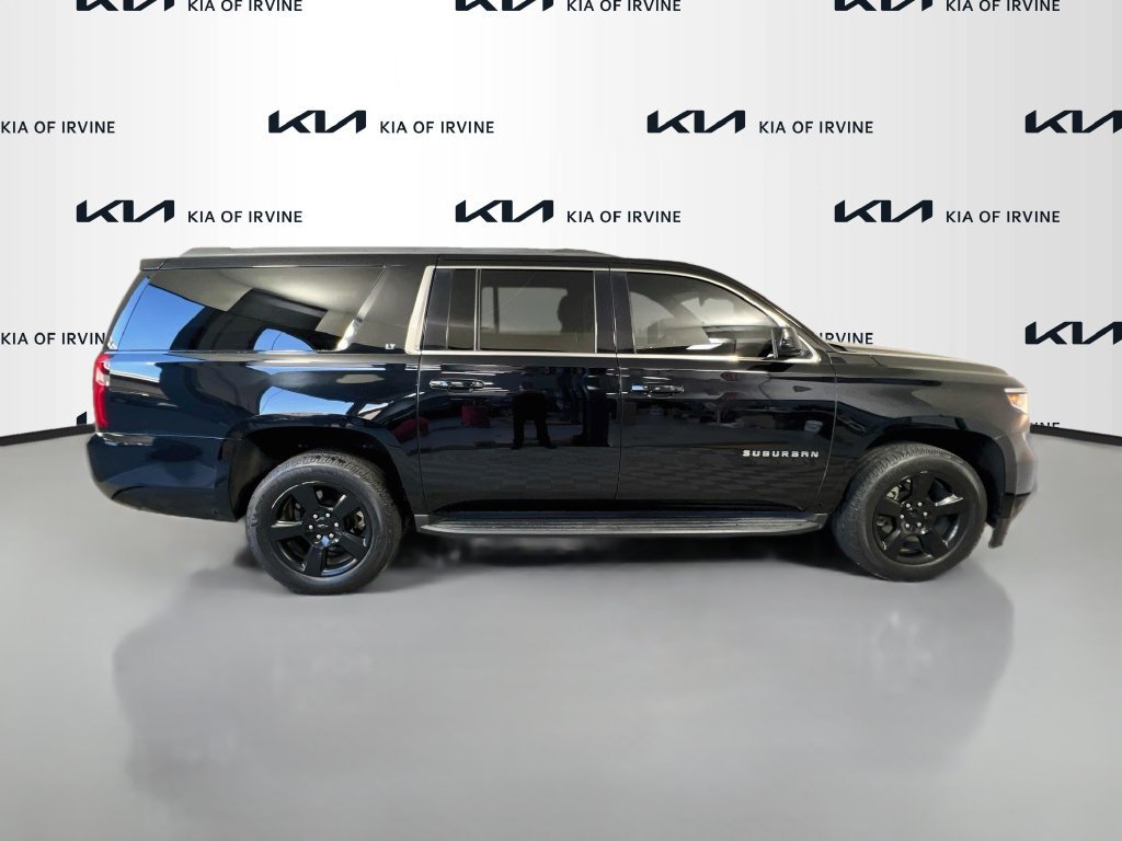 Used 2019 Chevrolet Suburban LT w/ LT Midnight Edition RWD image 8