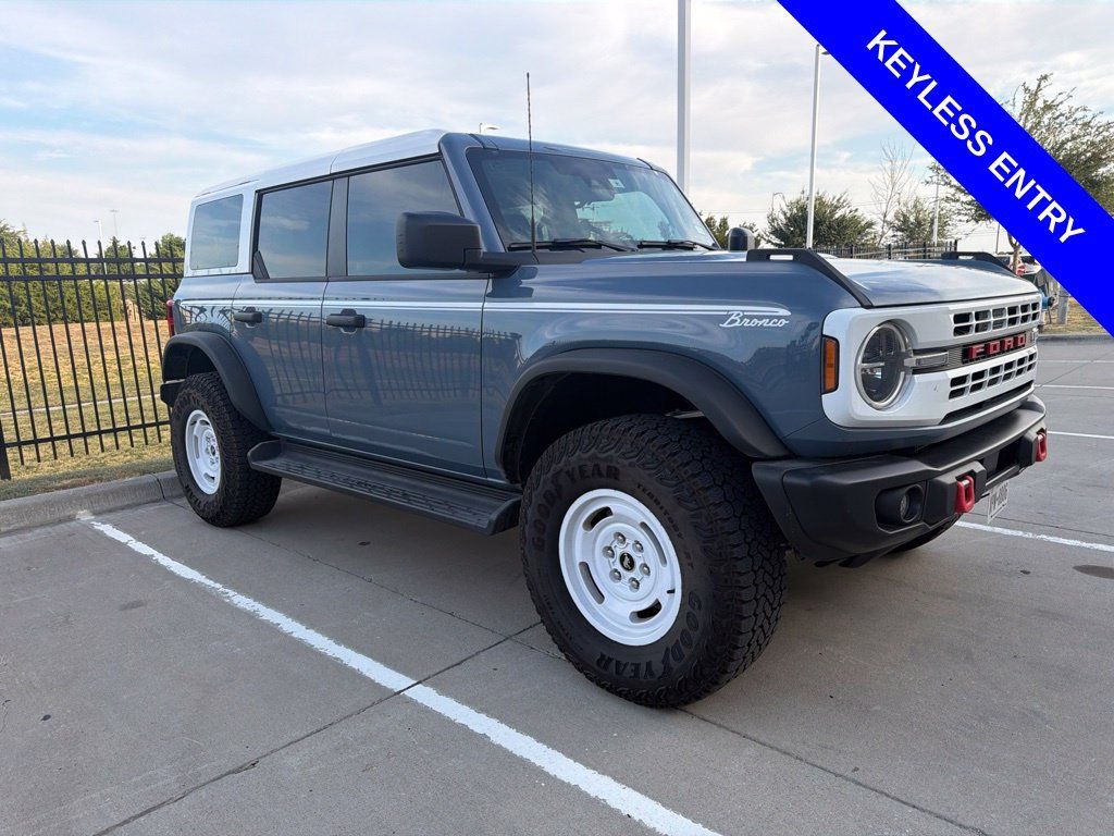 Used 2025 Ford Bronco Heritage Edition AWD/4WD image 9