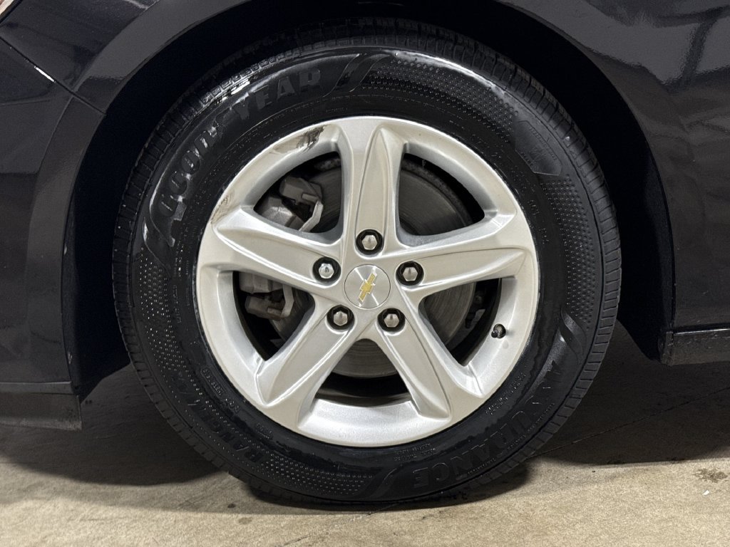Used 2022 Chevrolet Malibu LS FWD image 26
