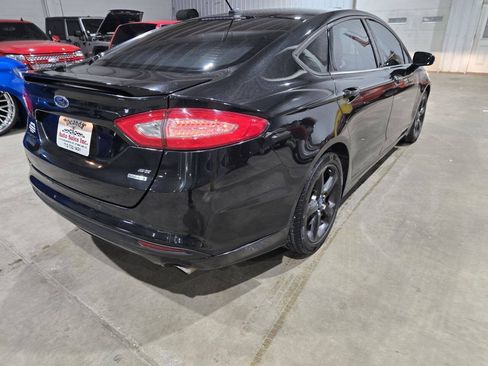 Used 2013 Ford Fusion SE FWD image 11