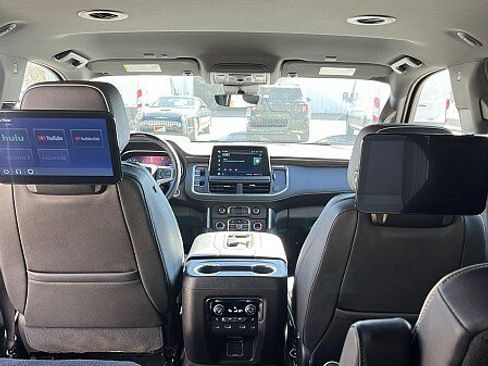 Used 2024 Chevrolet Tahoe Premier w/ Advanced Technology Package image 15