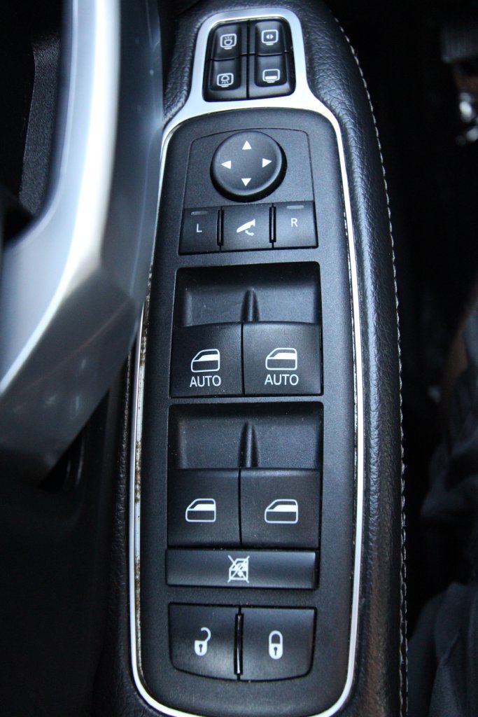 Used 2024 RAM 2500 Big Horn AWD/4WD image 20
