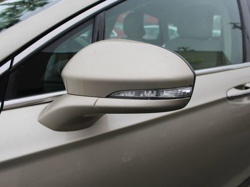 Used 2019 Ford Fusion SEL image 13