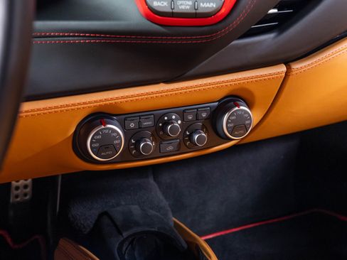 Used 2016 Ferrari 488 GTB RWD image 81