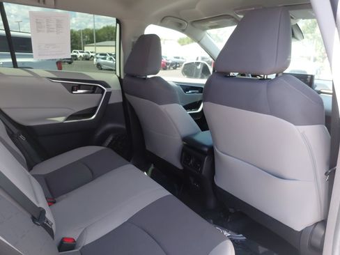 Certified 2022 Toyota RAV4 XLE AWD/4WD image 26